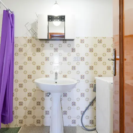 Apartment House ,torre Canne -sebastian *